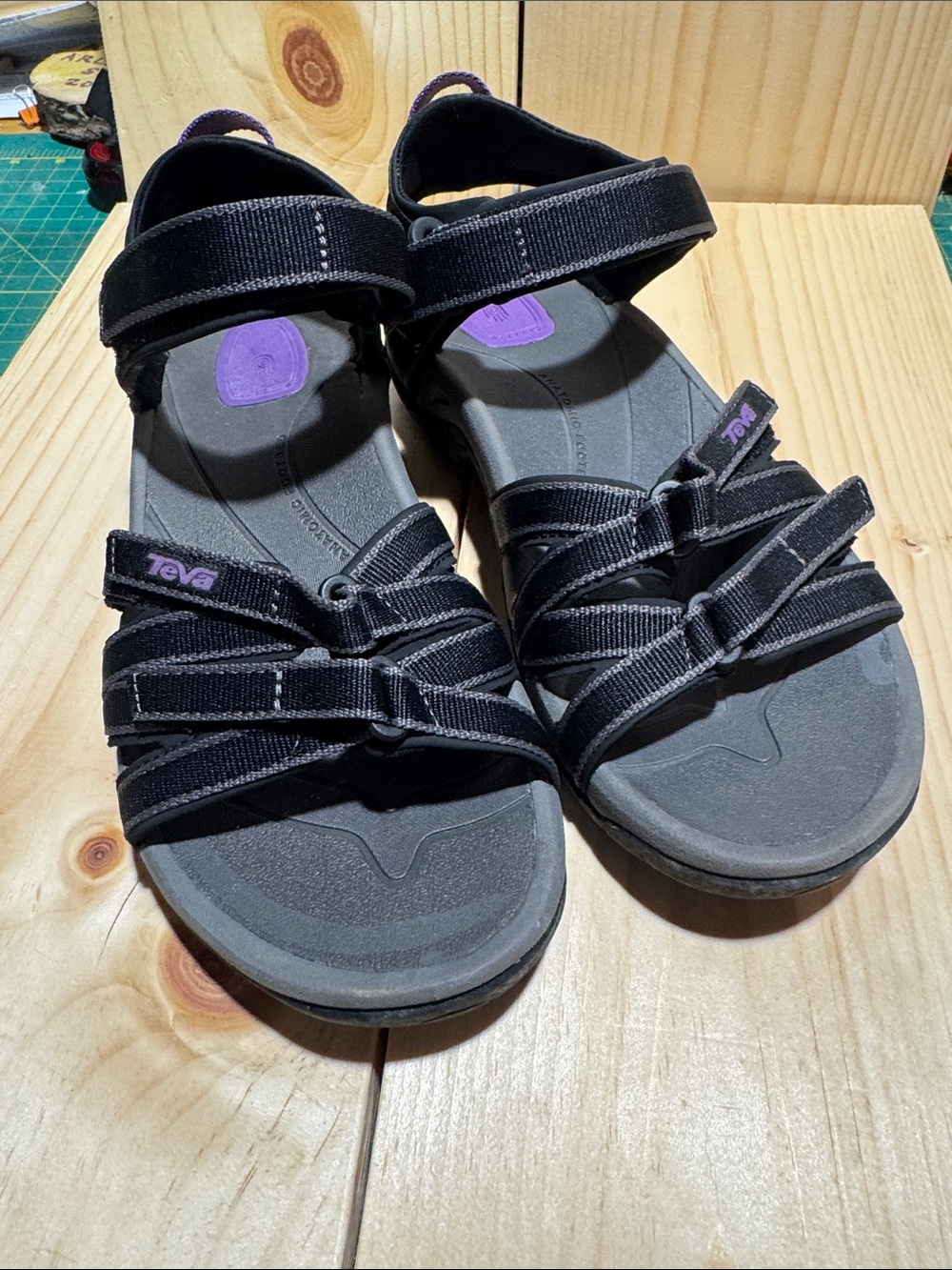 NIB Teva Tirra Womens Sport Hiking Sandals Black grey size 7